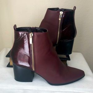 Lexi & Abbi Alize Burgundy zip ankle booties 8.5